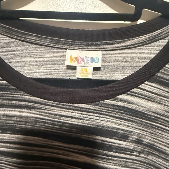 Long Sleeve Striped Crewneck Shirt - Black & Gray - Picture 2 of 2